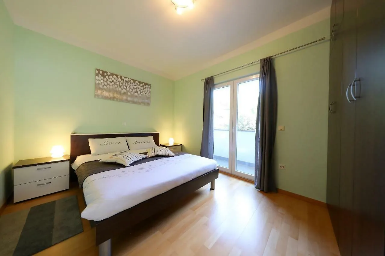 Luxury Villa Nada With Pool Petrčane 0*,  Kroatien