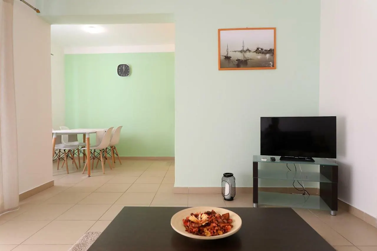 Apartment Luxury Villa Nada With Pool Petrčane