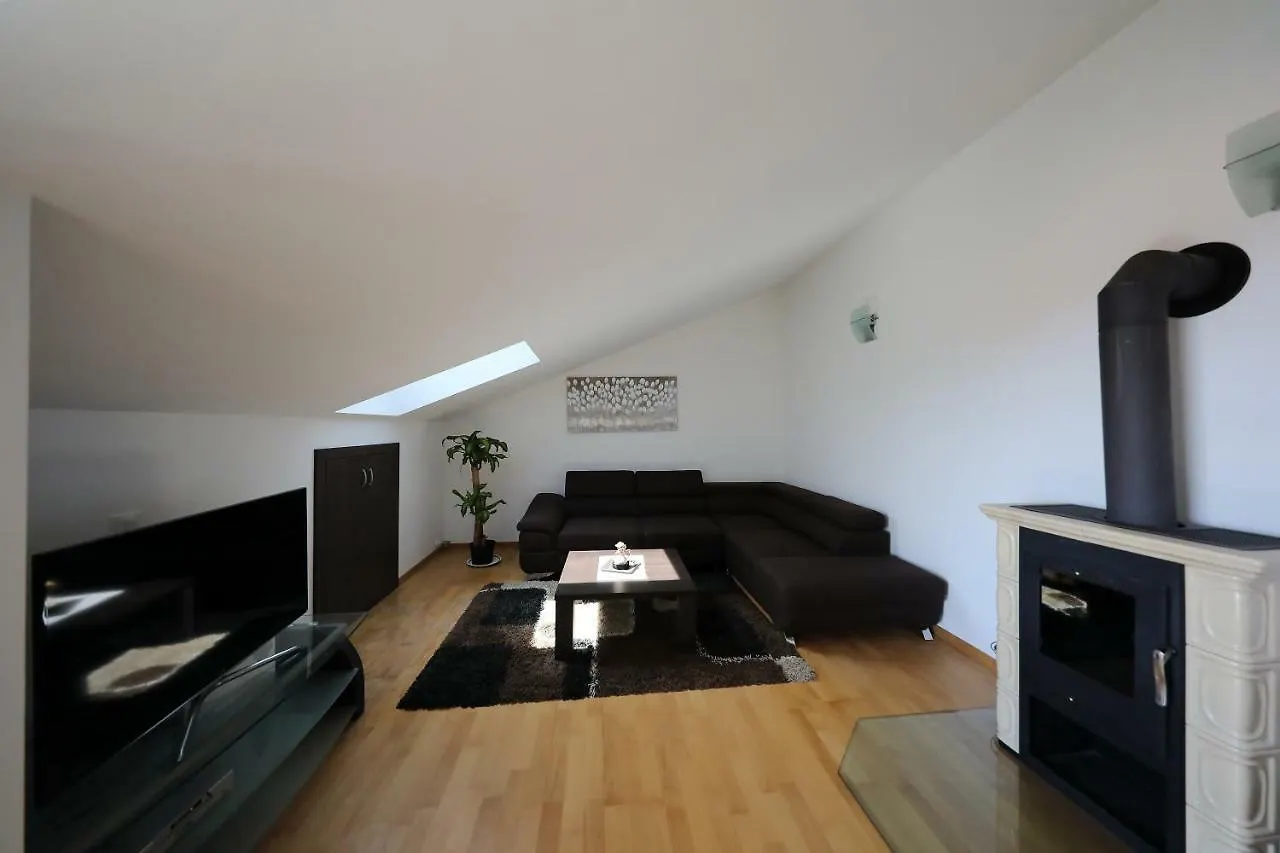 Apartment Luxury Villa Nada With Pool Petrčane